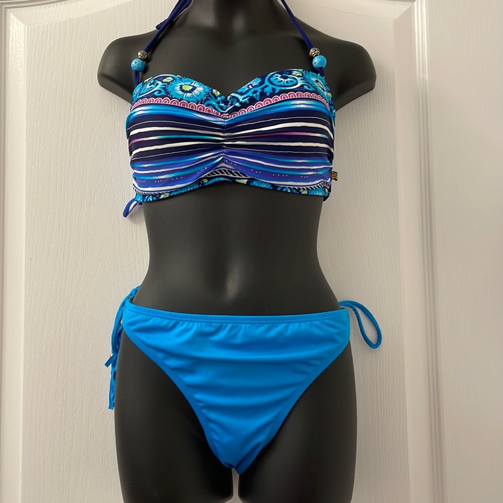 La Vie en Rose bikini will sell as separates if wanted Top Sz Med Btm Sz XL